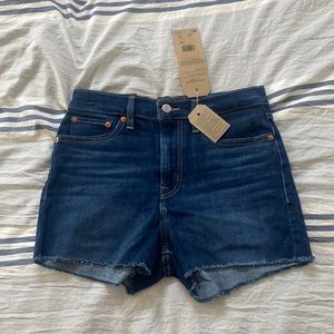 Levi’s high rise shorts